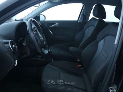 Audi A1 1.0 TFSI ultra 95cv Sport Sensori di parcheggio posteriori Nero usata Feltre