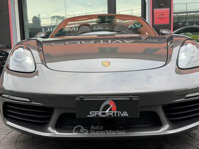 Porsche 718 TAGLIANDATA APPENA IN PORSCHE UNIPRO ITALIANA TAGLIANDATA 718 Boxster 2.0 Grigio usata Roma