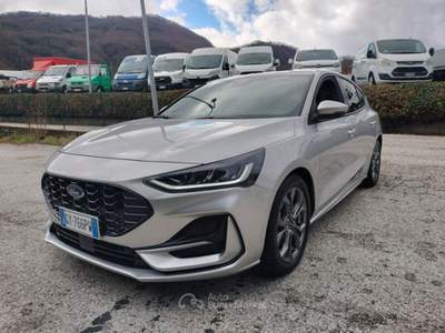 Ford Focus 1.5 Ecoblue 115cv ST-Line Auto Argento usata Bagni di Lucca