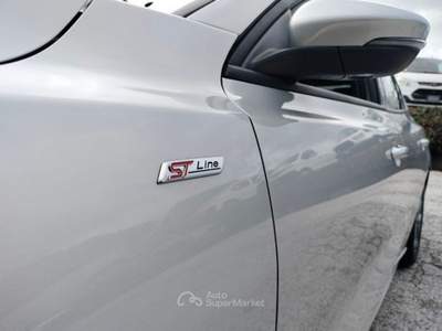 Ford Focus 1.5 Ecoblue 115cv ST-Line Auto Argento usata Bagni di Lucca
