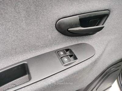 Lancia Ypsilon 1.0 FireFly 5 porte S&S Hybrid Silver Bianco usata Bagni di Lucca