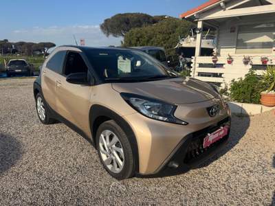 Toyota Aygo X 5 PORTE GARANTITA Beige usata Pomezia