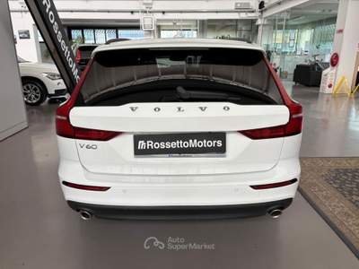 Volvo V60 B3 Geartronic Momentum Business Pro Bianco usata Spresiano