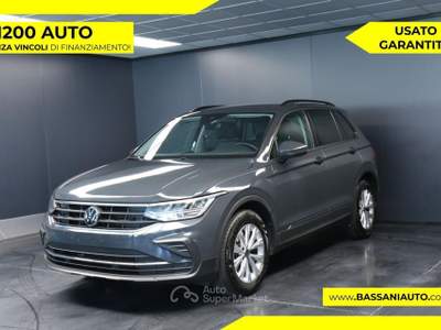 Volkswagen Tiguan 2.0 TDI 150CV DSG Life Grigio usata Arsiè