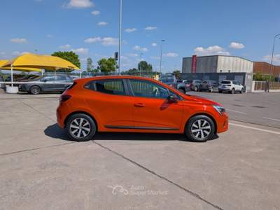 Renault Clio SCe 65 CV 5P Equilibre AZIENDALE OK NEOPATENTATI Arancione usata Cremosano