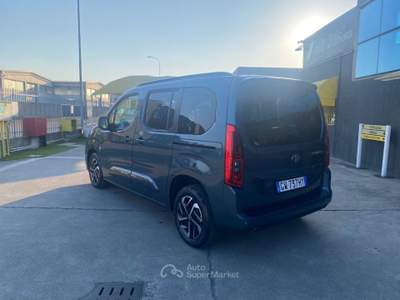 Toyota Proace 1.5D 100 CV S&S L1 Executive **KM0** Blu/Azzurro usata Cremosano