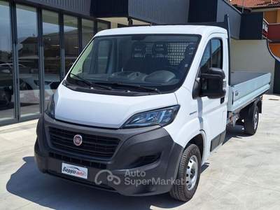 Fiat Ducato 33 2.3 MJT 140CV PL Cabinato N°GC115 Bianco usata Rossano Veneto