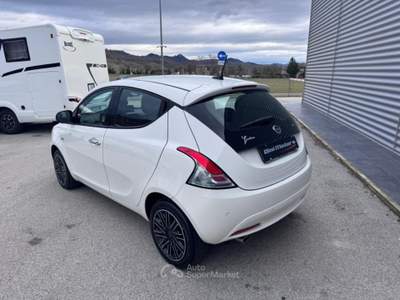 Lancia Ypsilon 1.0 FireFly 5p Hybrid Ecochic Gold IVA ESPOSTA Bianco usata Sant'Angelo in vado