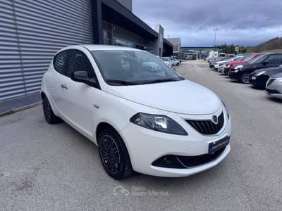 Lancia Ypsilon 1.0 FireFly 5p Hybrid Ecochic Gold IVA ESPOSTA Bianco usata Sant'Angelo in vado