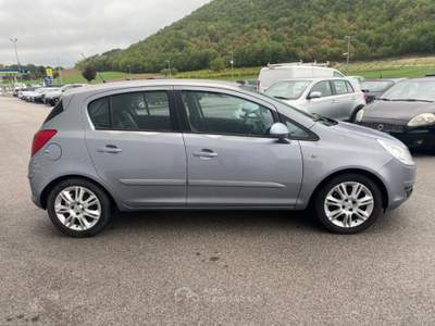 Opel Corsa 1.3 CDTI 90CV 5 porte Cosmo OK NEOPATENTATO Bianco usata Sant'Angelo in vado
