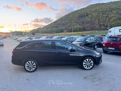 Opel Astra 1.4 Turbo 110CV EcoM Sports Tourer Metano wagon Nero usata Sant'Angelo in vado