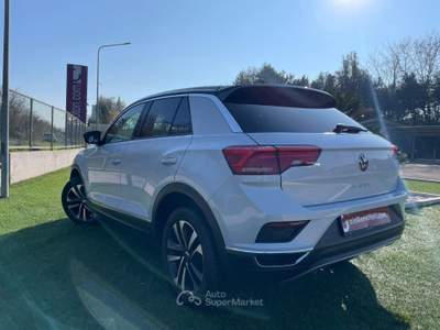 Volkswagen T-Roc SCR 150 CV DSG Advanced BlueMotion Technology Bianco usata Calvi Risorta