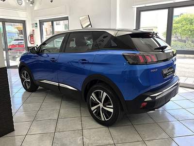 Peugeot 3008 Peugeot 3008 1.5 bluehdi Allure EAT8 NEOPATENTATI Blu/Azzurro usata Scafati