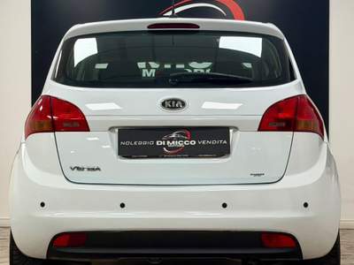 Kia Venga 90CV Cool Bianco usata Rimini