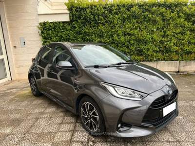 Toyota Yaris 1.5 Hybrid 5 porte Trend Grigio usata Alberobello