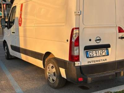 Nissan Interstar 35 2.3 dCi 130CV Tp-PM-SL-TA N-Connecta Furgone Grigio usata PARMA