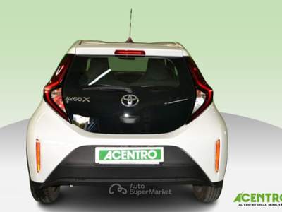 Toyota Aygo  - x 1.0 vvt-i 72cv 5p active Bianco usata CAGLIARI