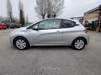 Peugeot 208 OK NEOPATENTATI, GARANZIA L.12 MESI, EURO 5B Grigio usata Reggio nell'Emilia