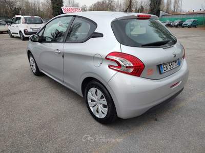 Peugeot 208 OK NEOPATENTATI, GARANZIA L.12 MESI, EURO 5B Grigio usata Reggio nell'Emilia