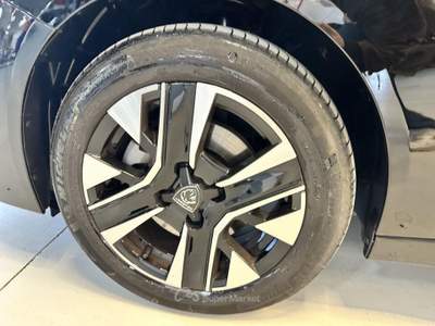 Peugeot 208 1.2 PureTech Allure Nero usata Moncalieri