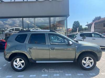 Dacia Duster 1.5 dci Laureate 4x4 110cv Verde usata Pinerolo