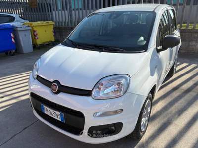 Fiat Panda 0.9 t.air t. natural power Easy 80cv my19 Bianco usata Cento