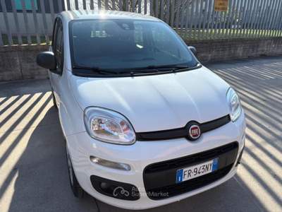 Fiat Panda 0.9 t.air t. natural power Easy 80cv my19 Bianco usata Cento