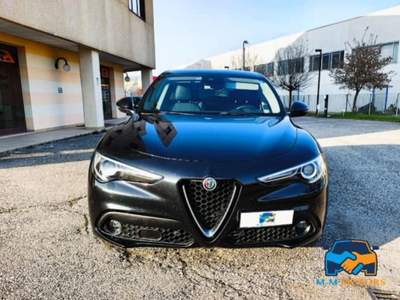Alfa Romeo Stelvio 2.2 t Executive Q4 210cv auto Nero usata Porto Mantovano