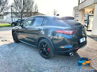 Alfa Romeo Stelvio 2.2 t Executive Q4 210cv auto Nero usata Porto Mantovano