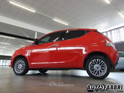 Lancia Ypsilon 0.9 T.Air 85 CV 5 porte Metano Ecochic Gold Rosso usata CORIANO
