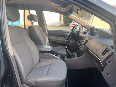 SsangYong Rodius 2.2 Diesel 2WD Grigio usata Castelnuovo Rangone