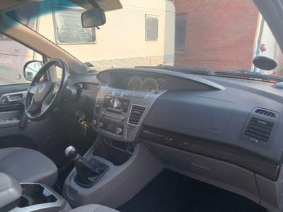 SsangYong Rodius 2.2 Diesel 2WD Grigio usata Castelnuovo Rangone