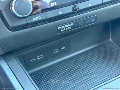 Seat Arona Arona 1.0 TGI FR Bianco usata Mesagne