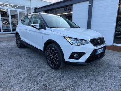 Seat Arona Arona 1.0 TGI FR Bianco usata Mesagne