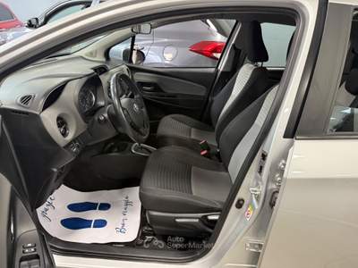Toyota Yaris 5P. Active 73CV Ok Neopatentati Grigio usata Prato
