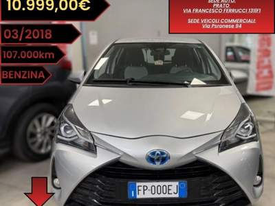 Toyota Yaris 5P. Active 73CV Ok Neopatentati Grigio usata Prato