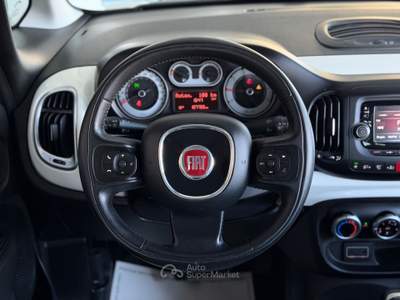 Fiat 500L 1.4 95 CV Lounge Cinghia Fatta Bianco usata CARESANABLOT
