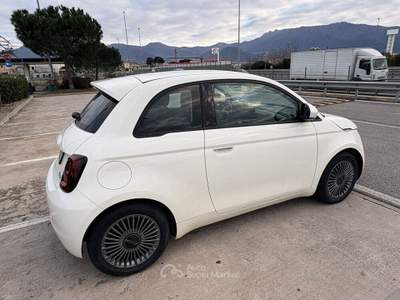 Fiat 500 500e Berlina 23,8 kWh Action Bianco usata PARMA