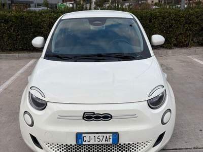 Fiat 500 500e Berlina 23,8 kWh Action Bianco usata PARMA