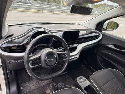 Fiat 500 500e Berlina 23,8 kWh Action Bianco usata PARMA