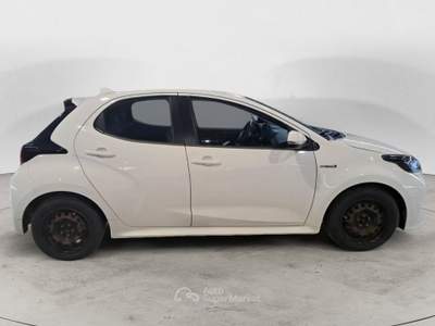 Toyota Yaris Hybrid Active MY20 FINO A 3 ANNI DI GARANZIA E 3 ANNI DI MANUTENZIONE ORDINARIA Bianco usata Salerno