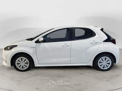 Toyota Yaris Hybrid Active MY21 FINO A 3 ANNI DI GARANZIA E 3 ANNI DI MANUTENZIONE Bianco usata Salerno