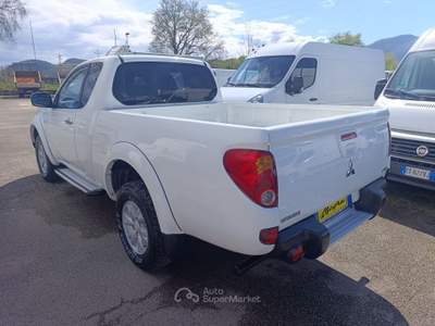 Mitsubishi L200 L200 4X4 CASSONE PICK UP Bianco usata PIGNATARO INTERAMNA