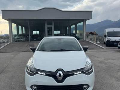 Renault Clio 1.5 dCi 8V 75CV 5 porte Costume National Bianco usata San Gregorio Magno