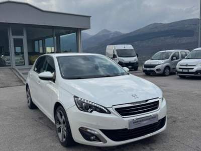 Peugeot 308 BlueHDi 120 S&S Allure Bianco usata San Gregorio Magno