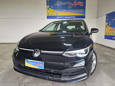 Volkswagen Golf 2.0 TDI DSG SCR Style Nero usata ADRANO