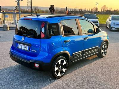 Fiat Panda 1.0 FireFly S&S Hybrid Pandina / Cross Blu/Azzurro usata Pieve di Soligo
