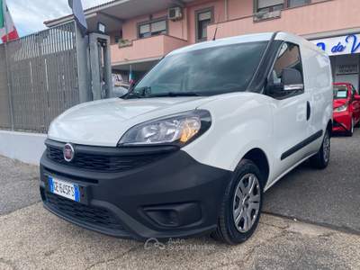 Fiat Doblò DOBLO' 1.6 105CV 3POSTI PC-TN Cargo LOUNGE Bianco usata Fiumicino