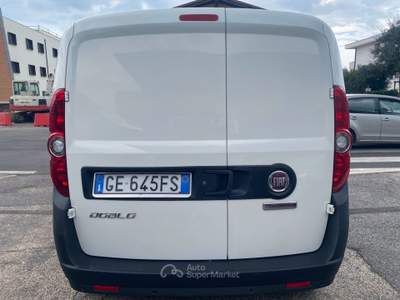 Fiat Doblò DOBLO' 1.6 105CV 3POSTI PC-TN Cargo LOUNGE Bianco usata Fiumicino