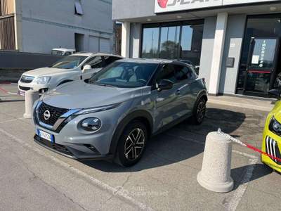 Nissan Juke Juke II 2024 1.0 dig-t N-Connecta 114cv Grigio usata Calerno di Sant'Ilario d'Enza
